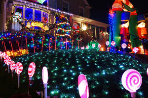 55 Christmas Lawn Decorations to Light Up Your Yard